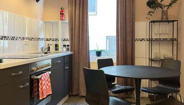 CLS Zentrale City-Wohnung in Hildesheim Ost alles in 5 Minuten erreichbar Ostbahnhof, Nespresso Maschine inklusive Kapseln, Bushaltestelle, Supermarkt, Cafés, Restaurants, HAWK, Uni, ideale Autobahnanbindung, Nähe Bosch - Foto 2