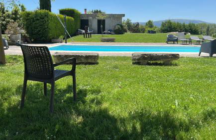 casa rural de un artista en plena naturaleza piscina y parque de esculturas en villarcayo - Photo 13