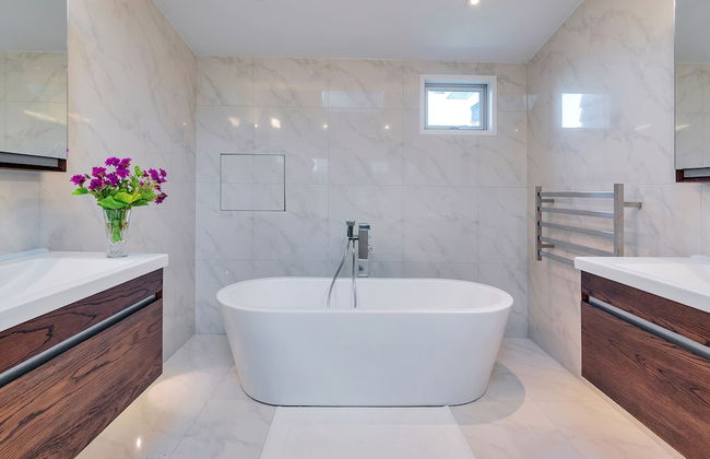 Elegant Sea-View Villa on the Northshore - Photo 38