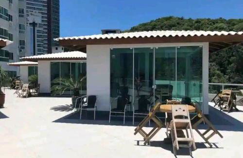 Piscina a beira-mar, tranquilidade e qualidade no melhor de BC - Foto 18