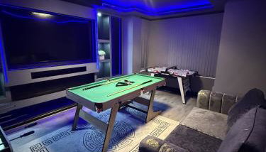 SK Stays Modern Luxury Home With Jacuzzi Bath & Cinema Room - Foto 2, Other