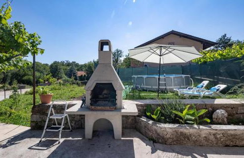 2 Bedroom Nice Apartment In Viskovo - Foto 6