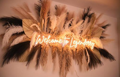 No 13 Legenderry - Foto 1