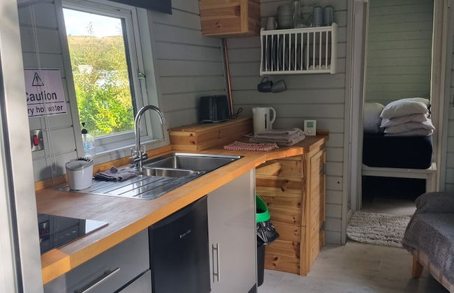 Glamping Hut - Sleeps 2, hot tub & Parking - Foto 1