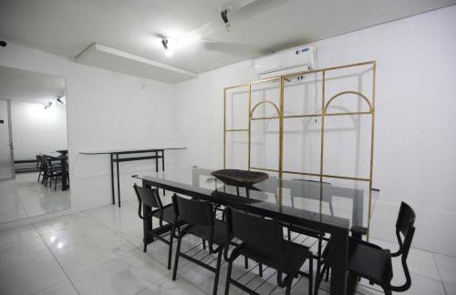 Mini Studio funcional mobiliado com cozinha e WC privativo - Foto 58