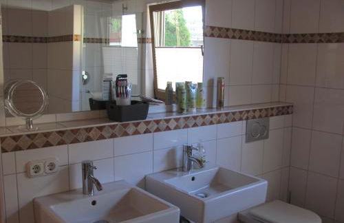 #7 Ferienhaus mit Schlossblick Trunkelsberg für max 6 Personen,Küche komplett eingerichtet, 2 Bäder 3 Schlafzimmer Top-Ausstattung - Foto 30