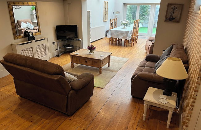 Large 2-bed House Derbyshire off Chatsworth rd - Foto 1