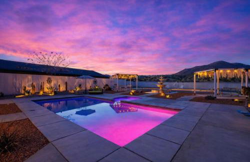 HUGE House in Joshua Tree/Yucca Valley with Pool & Hot Tub - Foto 8