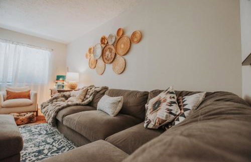 Cowboy Den-Private Hot Tub-Game Room-Pet Friendly-No Pet Fees! - Foto 16