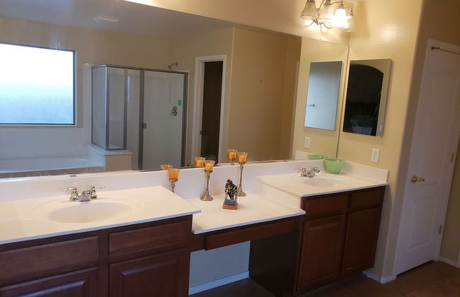 Beautiful Home in AZ - Photo 13