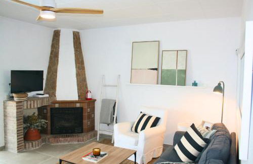 Casa con vistas y piscina en Masos de Pals - Foto 3