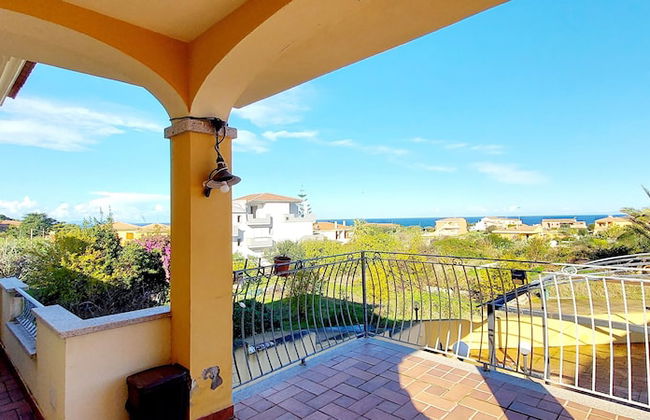 Villa a Stones Throw From the sea - Foto 1