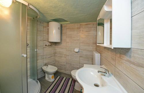 Maja Apartment - Photo 11