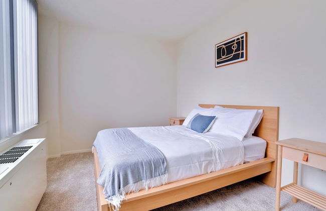 Prime Crystal City Apartments - Photo 25