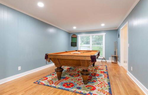 Modern Luxury with Pool Table 3BR-5BD Sleeps 10 - Foto 33