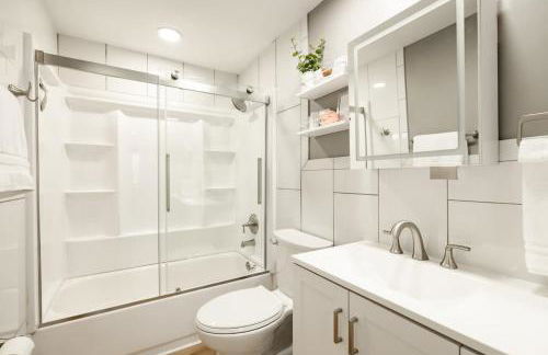 Amazing Pool & Walk to the Park - Foto 24