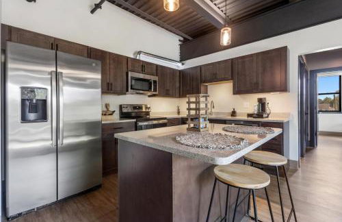 NEW 1BR Luxury Condo Private Balcony 303 - Foto 22