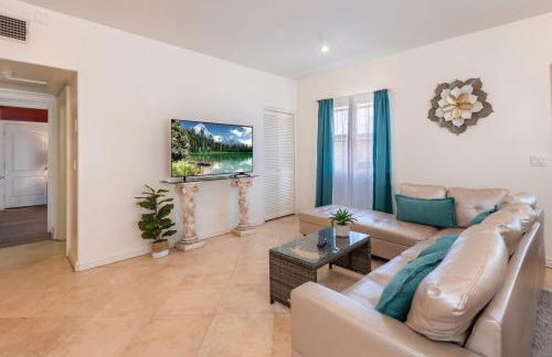 Spacious 2BR Apartment with Full Kitchen & Dining In Beverly Hills - Foto 1