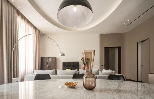 Sant'Ambrogio Luxury Apartment R&R - Photo 26