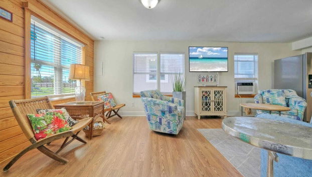 Rock the Boat by Avantstay 5 Blocks to Beach - Foto 2, Habitación