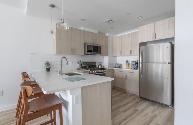 Sun-kissed 3BR Loft With Patio Minutes to NYC - Foto 6