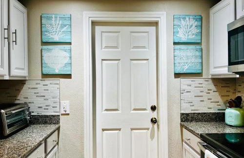 Coastal Cottage in Port Richey, Pet-Friendly Getaway Near Beaches, Parks, and Tampa - Foto 77