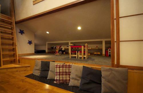 Stately and Unique Cabin Rental with a Wood-Burning Stove near Logan, Utah - Foto 10