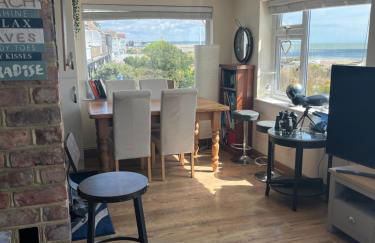 Beautiful 2 bedroom beach getaway - Foto 16