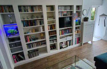 LUXURY One BEDROOM FLAT - Photo 6