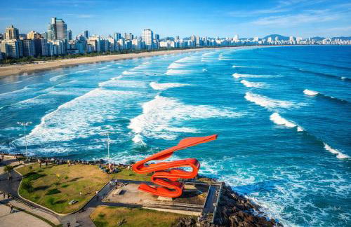 Flat em frente ao mar com piscina varanda e AC - Foto 36