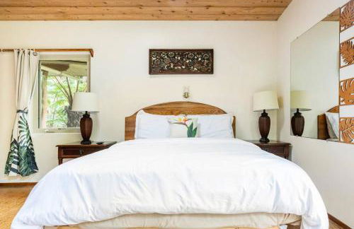 Pahoehoe- Hale Kumu La'au at Volcano - Photo 1