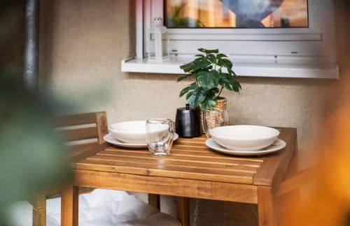 EDLER WOHNRAUM Elegantes Apartment mit Balkon, Boxspringbett, Kaffeevollautomat, Lift & Parkplatz - Foto 28