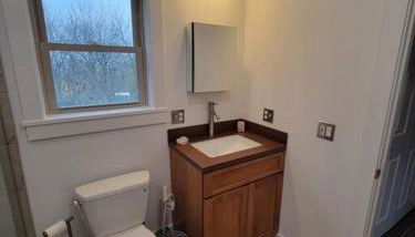 Modern, bright & calm 1 BR / 1 bath farm retreat - Photo 5