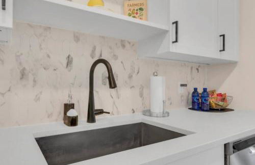 Modern 2 Bedrm Apartment with fast Wi-fi - Apartment - Foto 45