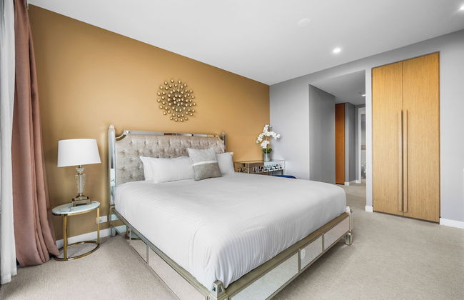 Collins House Apartments by CLLIX - Photo 37