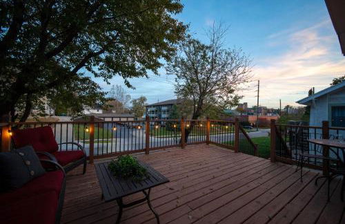 Ingersoll Immersion: Your Urban 4BR Retreat! - Foto 10