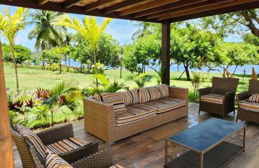 GUARAJUBA PARAÍSO DAS ÁGUAS - APT 2 quartos com AR e TV em TODOS os cômodos - Incluso Roupa de CAMA e BANHO - Filtro de Água Gelada e Maquina de Lavar dentro do APT - TOTAL CONFORTO PARA VC E SUA FAMILIA - Cond A beira da Lagoa e perto da PRAIA - Foto 13