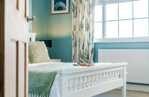 3 Bedroom House, Free Parking, Easy M53 Access - Photo 12