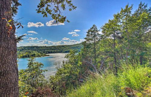 Table Rock Lake Hideaway with Deck Bring Your Boat! - Photo 41