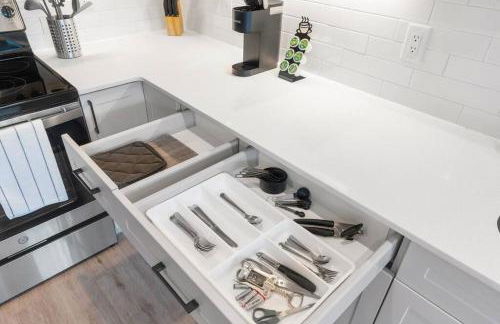 1BD Sleeps 4 with Views - Near Fish Town and Old City - Foto 15