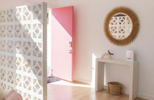 The Pink Paloma - A Barbie Inspired Villa in Palm Springs - Photo 12