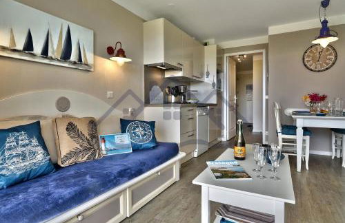 LocaLise - A18 - Appartement avec balcon - Petite vue mer à travers le palmier - Piscine de avril à septembre - Wifi inclus - Animaux admis - Draps inclus - Parking inclus - Foto 16