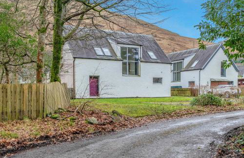 Cheerful Stays: 4 Bedroom Cottage in Arrochar - Foto 59