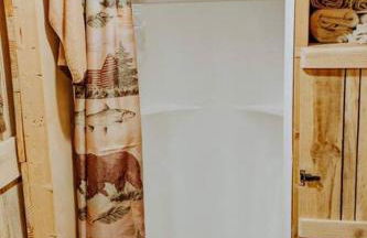 Lazy Bear Retreat by the Creek - Foto 3