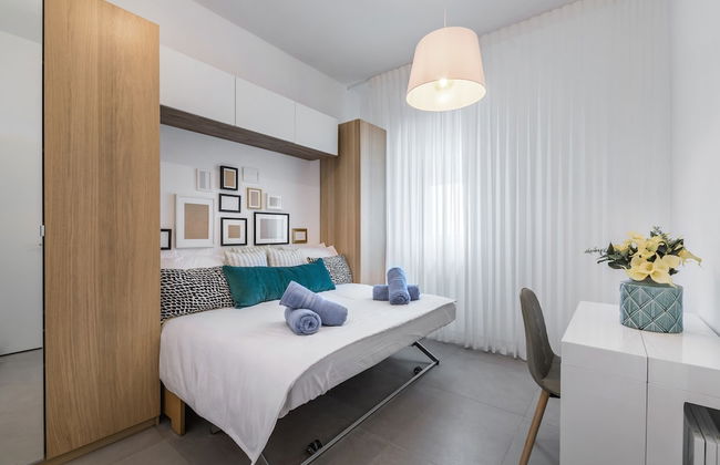 Front of Beach next to RoyalBeach Hotel - Foto 4