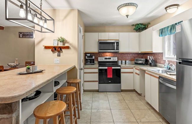 Slope Lodge by Avantstay Prime Location Pool Hot Tub Access Deck - Foto 3