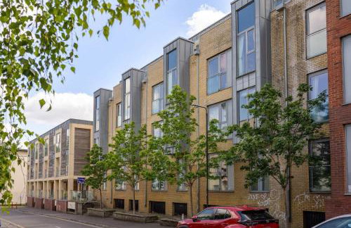 Apartment with Cityscape Views & Private Parking - Foto 22