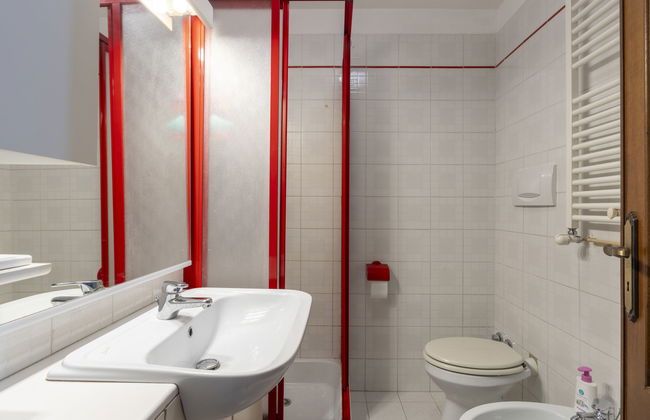 2 bedroom Apartment in Ospedaletti with swimming pool and terrace - Photo 19