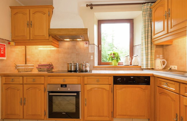 Holiday Home with Sauna, Garden, Terrace, BBQ & Fireplace - Photo 13