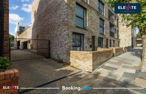 LAST-MINUTE SPECIALS l ELEGANT HOUSE l WEMBLEY STADIUM LOCATION, FREE PARKING, 5 MIN TO BRENT CROSS WEST STATION, SLEEPS Up to 6 l Elevate Living Estates Short Lets Cricklewood & BRENT CROSS - Foto 43